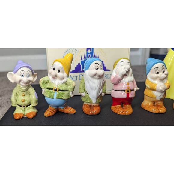 Walt Disney Studios Ceramic Figurines 6" Snow White 3" Dwarves Japan 70s 80s - Picture 3 of 6